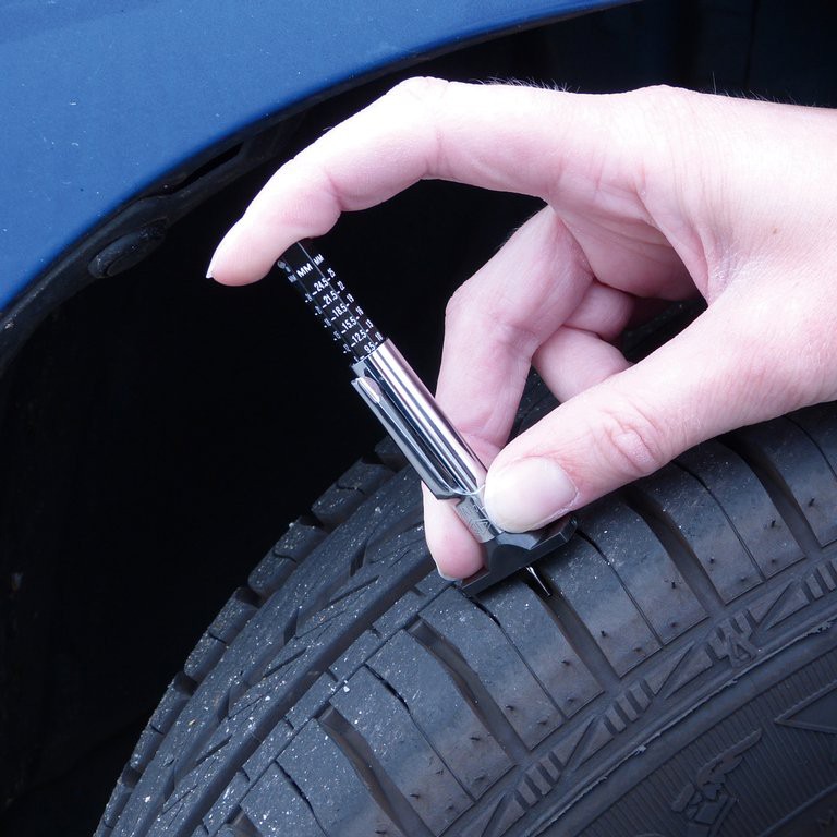Jauge de profondeur, jauge de profondeur de pneu, testeur de pneu de  voiture en acier inoxydable, outil de réparation de vernier de pneu de  voiture, pièces automobiles 1 pièce (0-50 mm)